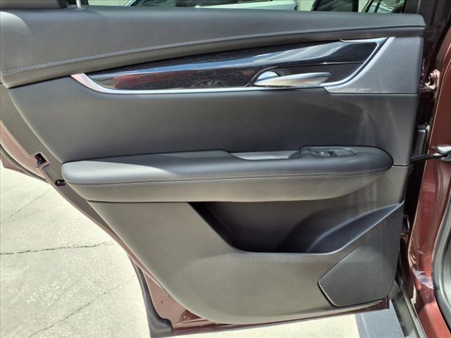 used 2023 Cadillac XT5 car, priced at $33,458