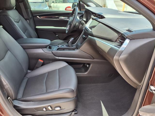 used 2023 Cadillac XT5 car, priced at $33,458