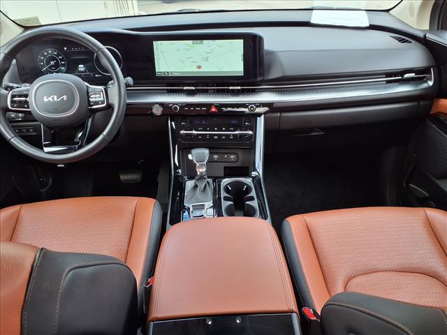 used 2024 Kia Carnival car, priced at $40,821