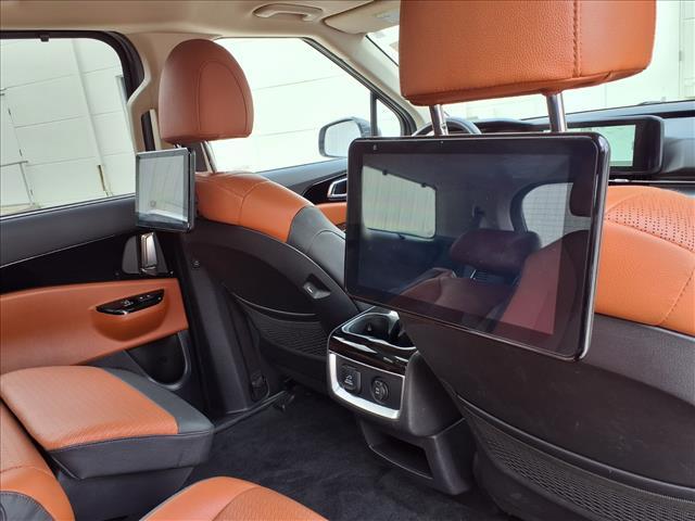 used 2024 Kia Carnival car, priced at $40,821