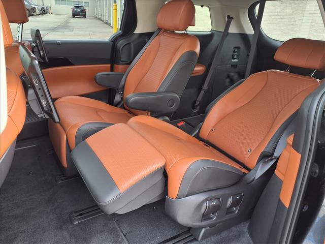 used 2024 Kia Carnival car, priced at $40,821
