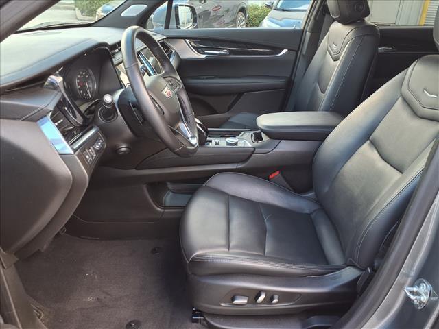 used 2022 Cadillac XT6 car, priced at $37,001