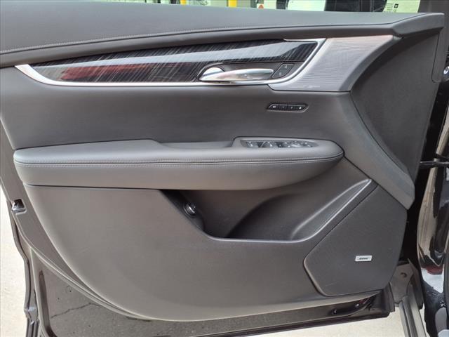 used 2022 Cadillac XT6 car, priced at $33,307