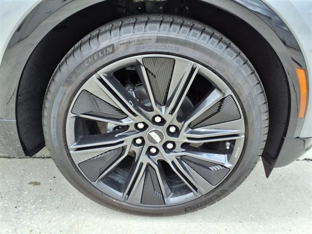 new 2025 Cadillac LYRIQ car, priced at $69,590