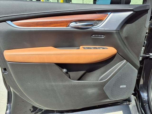 used 2021 Cadillac XT5 car, priced at $29,387
