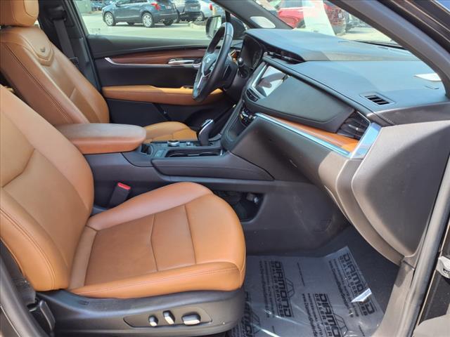 used 2021 Cadillac XT5 car, priced at $29,387