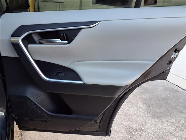 used 2020 Toyota RAV4 car, priced at $25,224