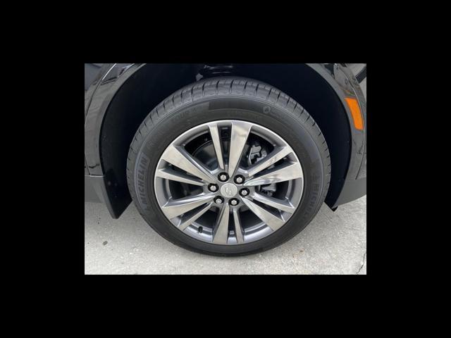 new 2025 Cadillac XT5 car, priced at $56,290