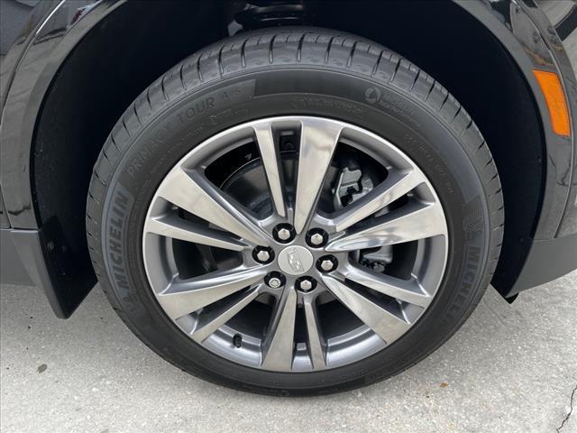 new 2025 Cadillac XT5 car, priced at $56,290