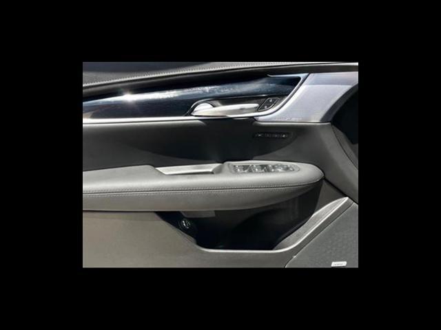 new 2025 Cadillac XT5 car, priced at $54,315