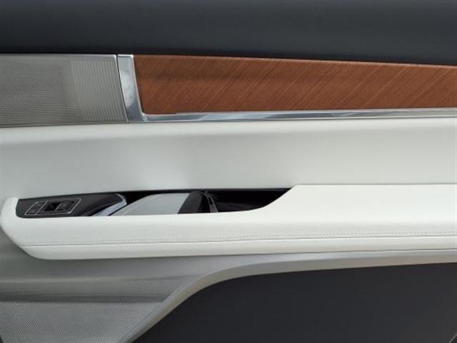 new 2026 Cadillac VISTIQ car, priced at $81,615