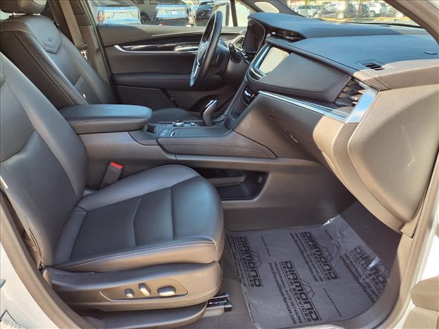 used 2025 Cadillac XT5 car, priced at $42,999