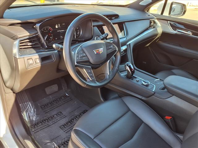 used 2025 Cadillac XT5 car, priced at $42,999