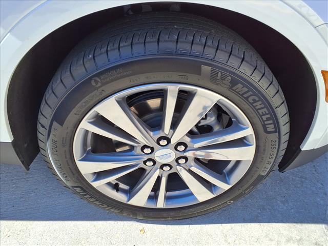 used 2025 Cadillac XT5 car, priced at $42,999