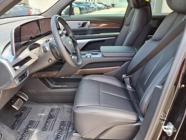 new 2026 Cadillac VISTIQ car, priced at $80,215