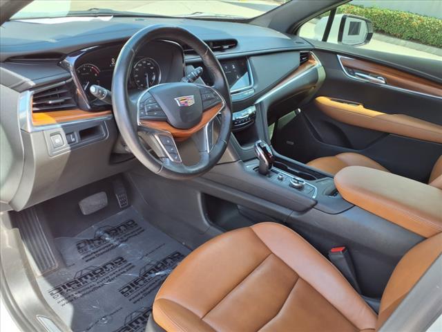 used 2021 Cadillac XT5 car, priced at $28,024