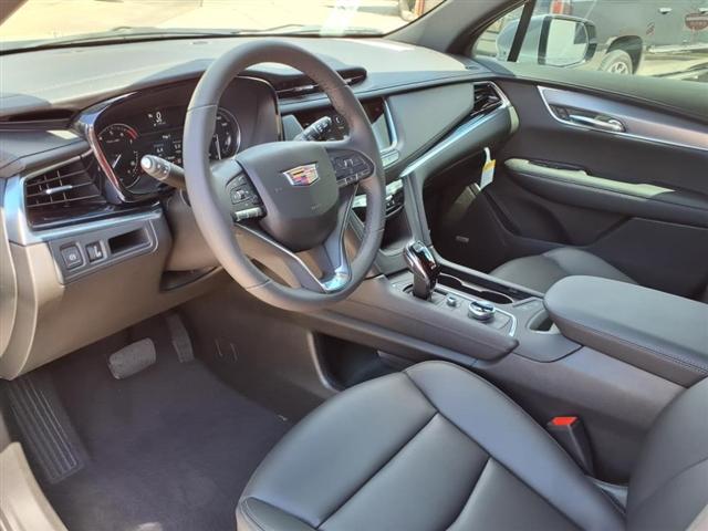 new 2025 Cadillac XT6 car, priced at $47,440
