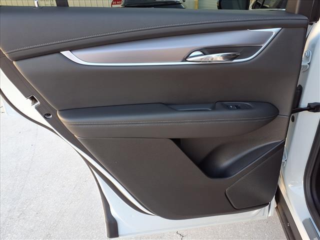 used 2025 Cadillac XT6 car, priced at $42,749