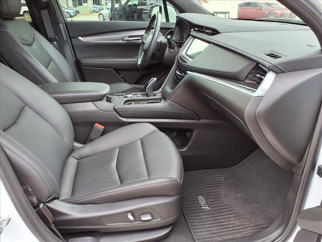 used 2025 Cadillac XT6 car, priced at $47,888