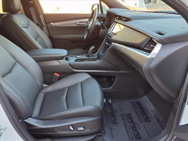 used 2025 Cadillac XT6 car, priced at $42,749