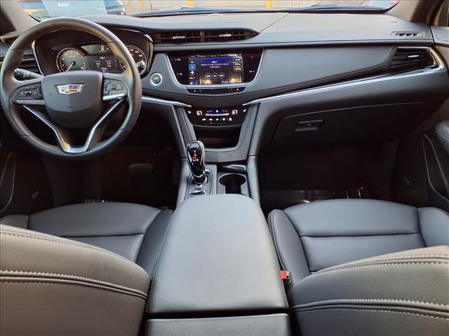 used 2025 Cadillac XT6 car, priced at $42,749
