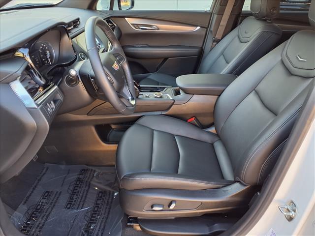 used 2025 Cadillac XT6 car, priced at $42,749