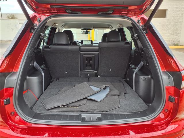 used 2022 Mitsubishi Outlander car, priced at $20,816