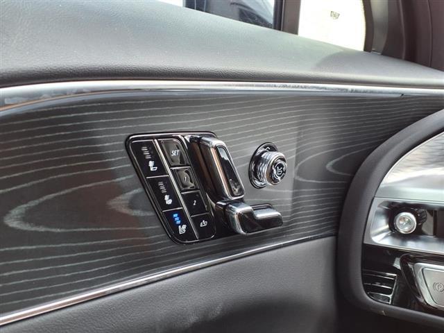 new 2025 Cadillac LYRIQ car, priced at $65,590