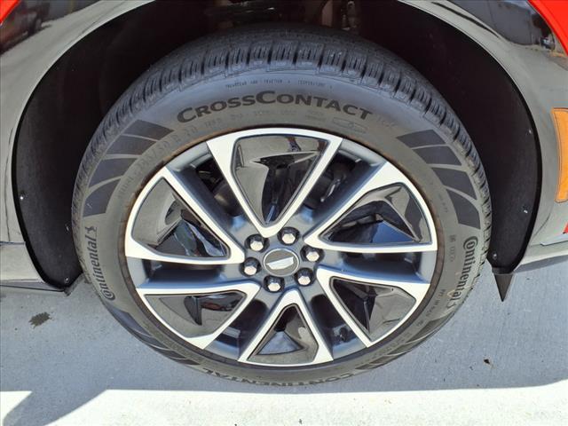 new 2025 Cadillac OPTIQ car, priced at $58,315