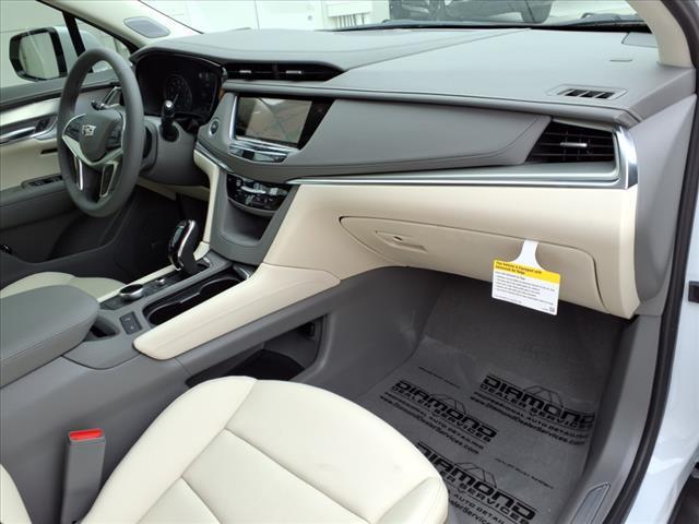 new 2025 Cadillac XT5 car, priced at $56,790