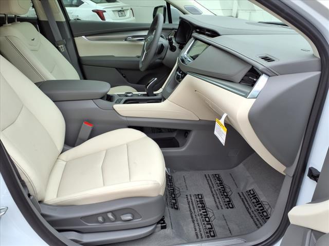 new 2025 Cadillac XT5 car, priced at $56,790