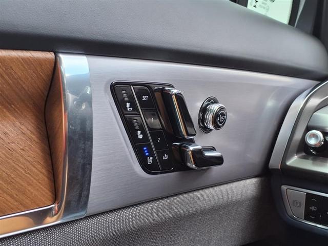 new 2026 Cadillac VISTIQ car, priced at $94,215