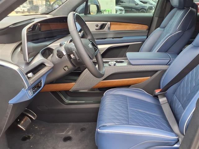 new 2026 Cadillac VISTIQ car, priced at $94,215