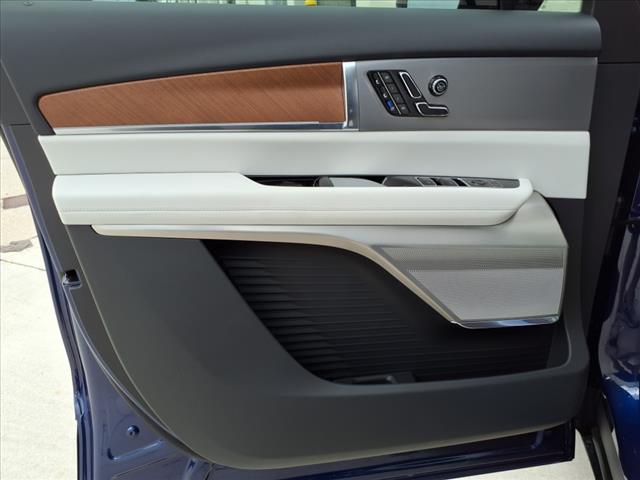 new 2026 Cadillac VISTIQ car, priced at $80,215