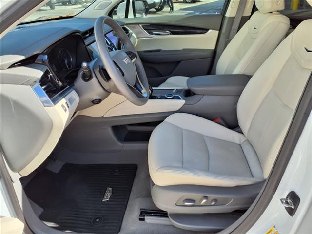 used 2023 Cadillac XT6 car, priced at $45,619