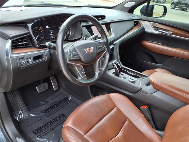 used 2021 Cadillac XT5 car, priced at $30,300