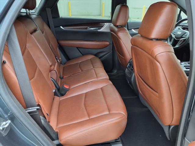 used 2021 Cadillac XT5 car, priced at $30,300