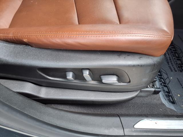 used 2021 Cadillac XT5 car, priced at $30,300