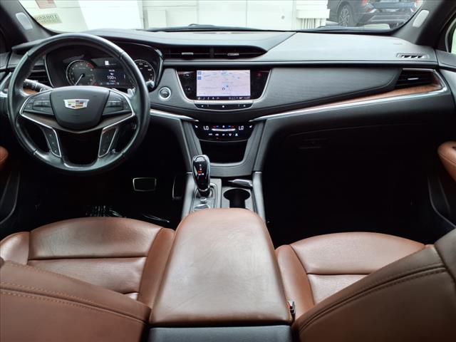 used 2021 Cadillac XT5 car, priced at $30,300