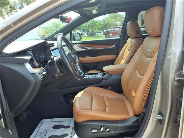 used 2022 Cadillac XT5 car, priced at $34,031