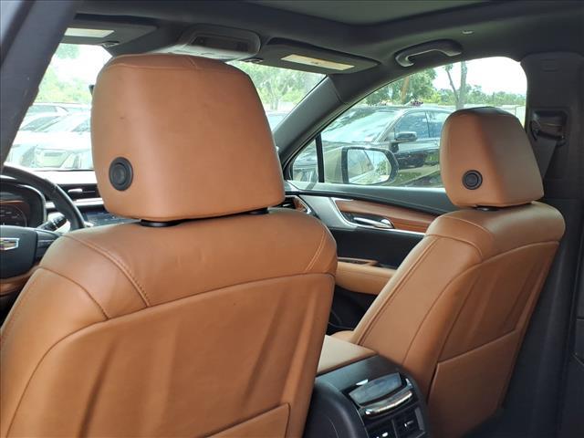 used 2022 Cadillac XT5 car, priced at $34,031
