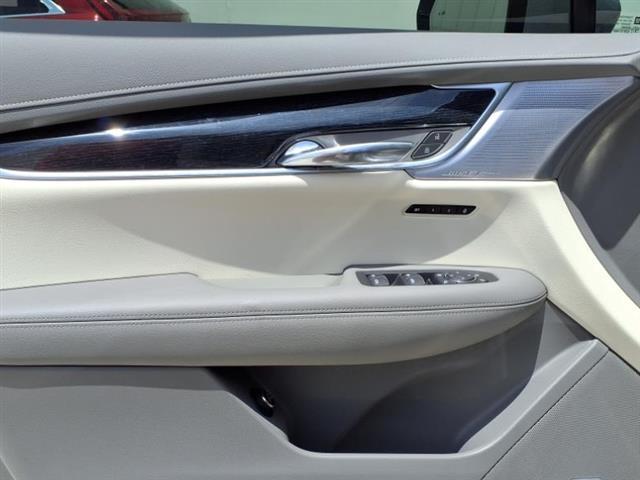 new 2025 Cadillac XT6 car, priced at $61,765