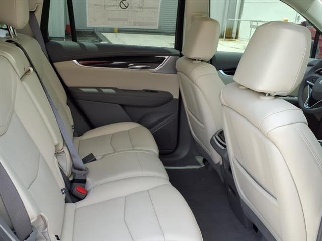 new 2025 Cadillac XT6 car, priced at $61,765