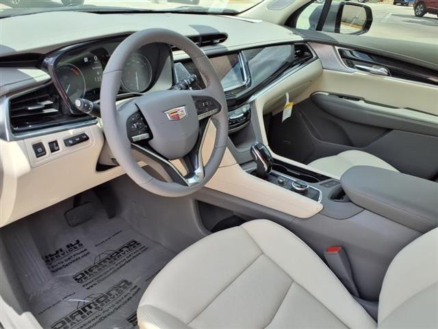 new 2025 Cadillac XT6 car, priced at $61,765