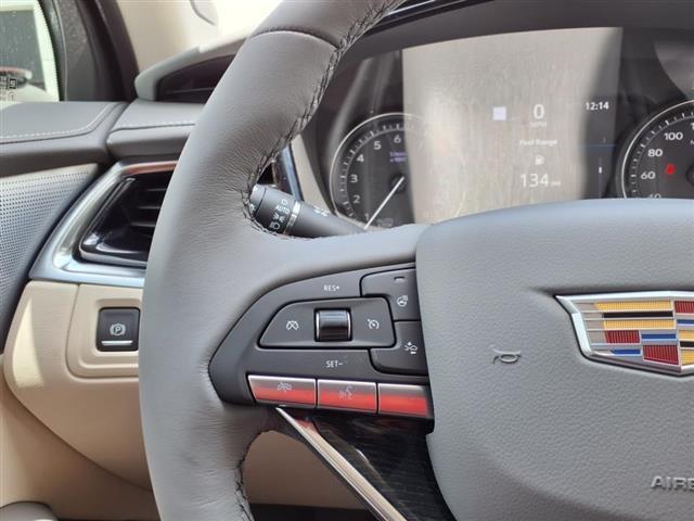 new 2025 Cadillac XT6 car, priced at $61,765