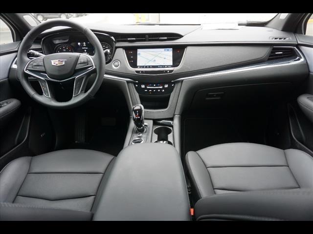new 2025 Cadillac XT5 car, priced at $55,490