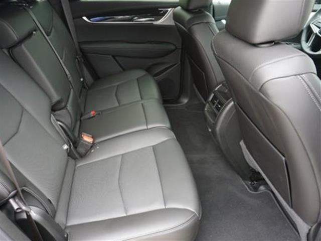 new 2025 Cadillac XT5 car, priced at $55,490
