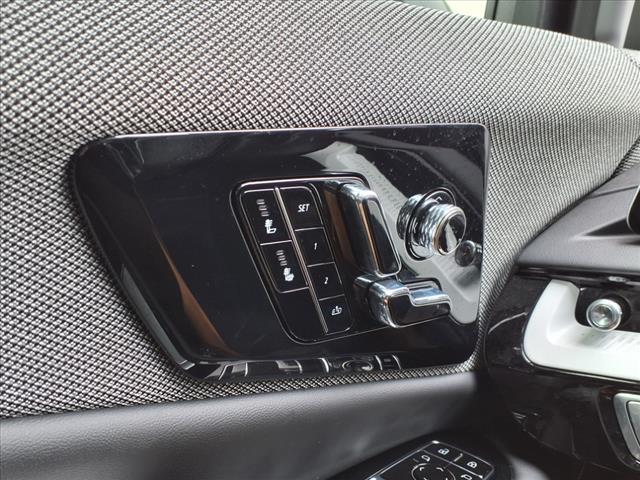 new 2025 Cadillac OPTIQ car, priced at $55,615