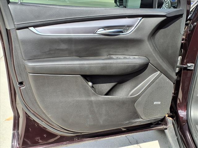 used 2021 Cadillac XT5 car, priced at $19,216