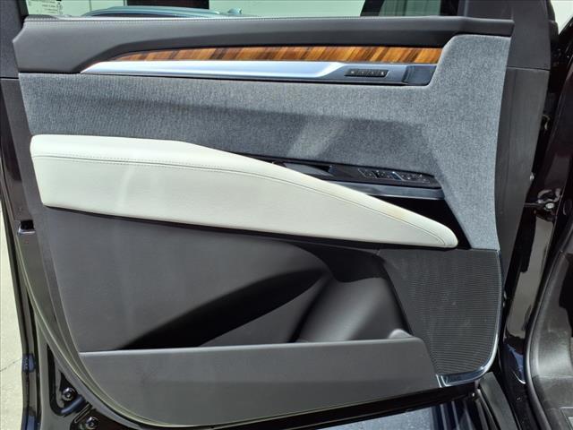 new 2025 Cadillac Escalade ESV car, priced at $127,194